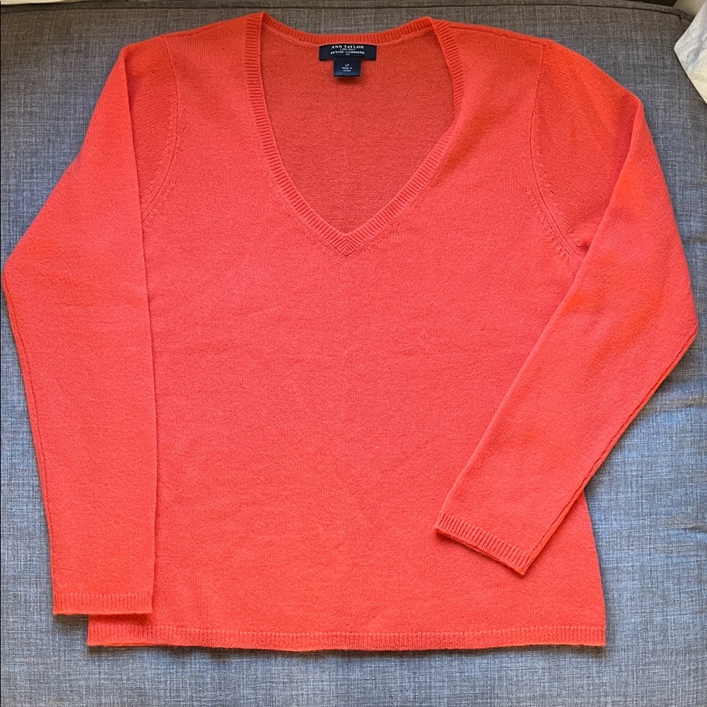 Cashmere Knit Sweater Orange Ann Taylor Petites Soft Cozy Large